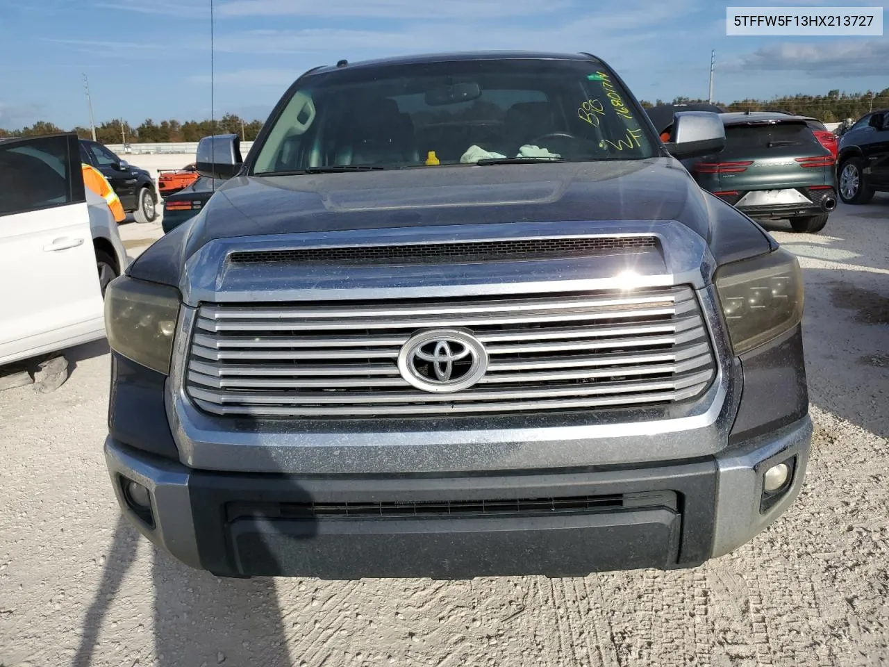 2017 Toyota Tundra Crewmax Limited VIN: 5TFFW5F13HX213727 Lot: 76801714