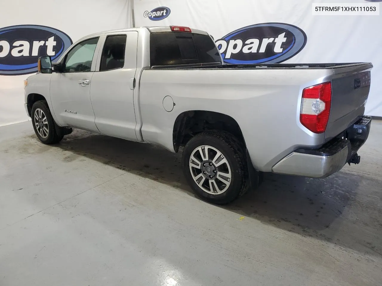 2017 Toyota Tundra Double Cab Sr VIN: 5TFRM5F1XHX111053 Lot: 77036104