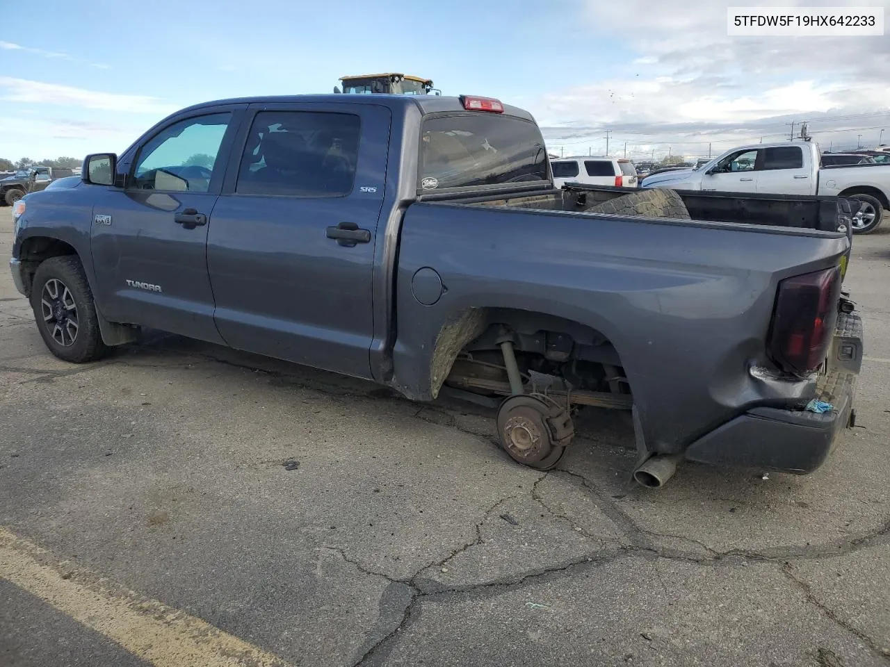 2017 Toyota Tundra Crewmax Sr5 VIN: 5TFDW5F19HX642233 Lot: 77343504