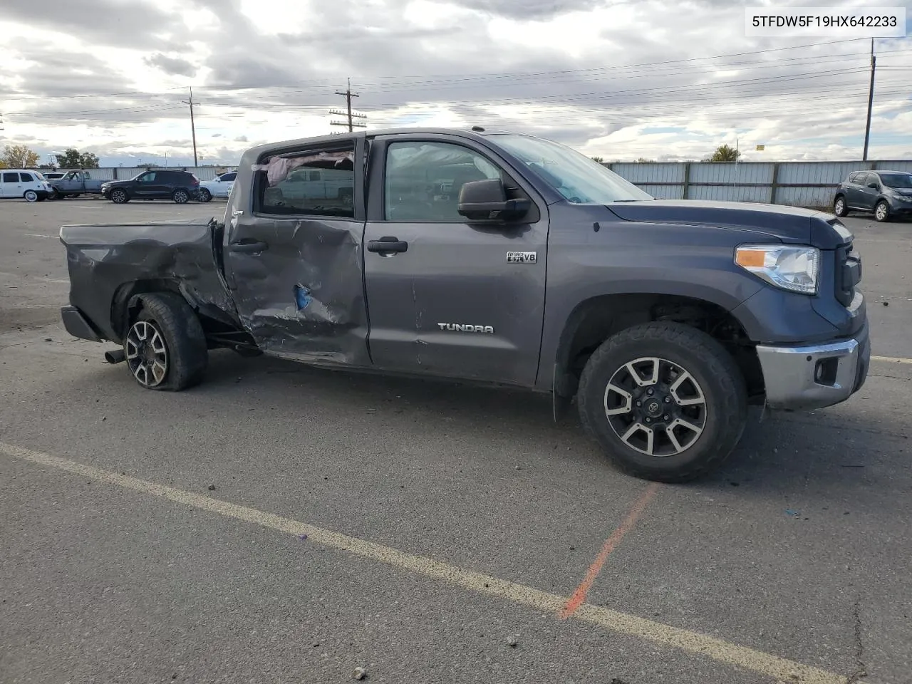 2017 Toyota Tundra Crewmax Sr5 VIN: 5TFDW5F19HX642233 Lot: 77343504