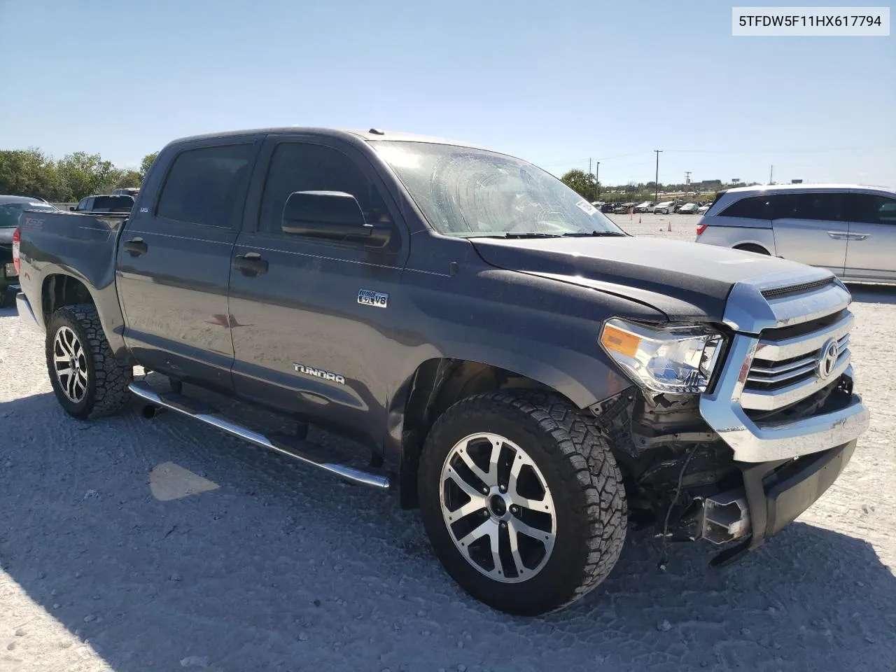 2017 Toyota Tundra Crewmax Sr5 VIN: 5TFDW5F11HX617794 Lot: 77662984