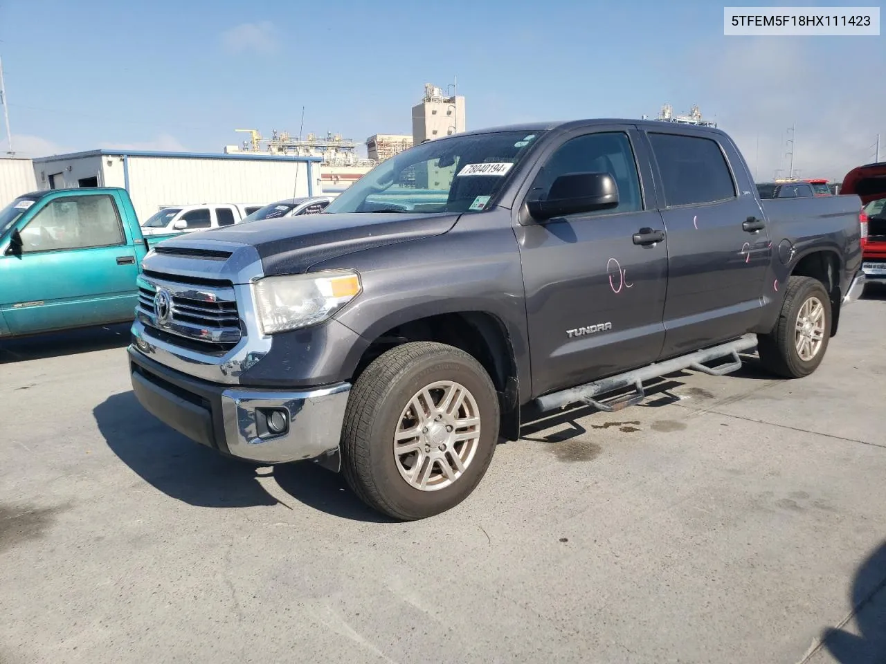 5TFEM5F18HX111423 2017 Toyota Tundra Crewmax Sr5