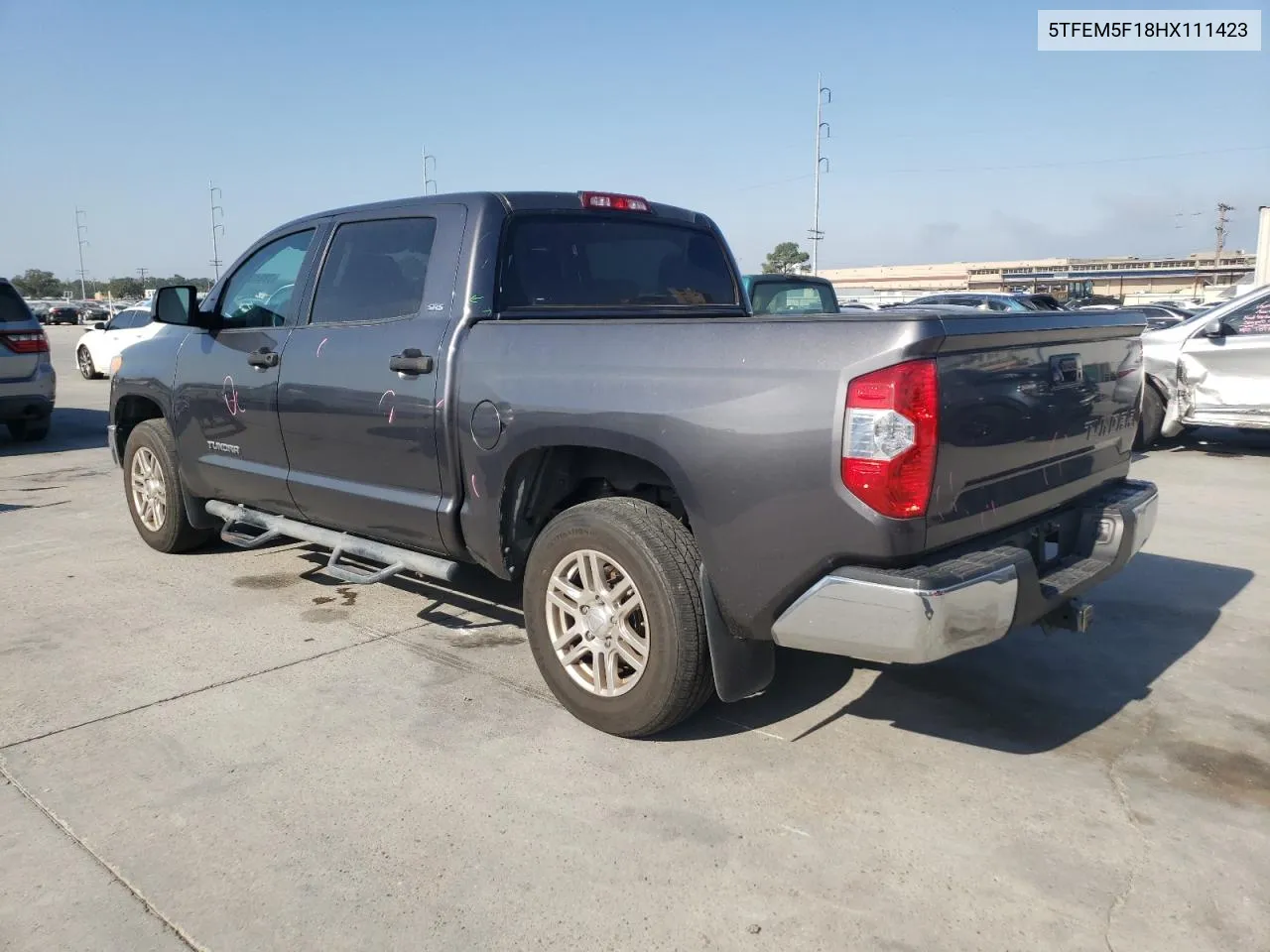 5TFEM5F18HX111423 2017 Toyota Tundra Crewmax Sr5