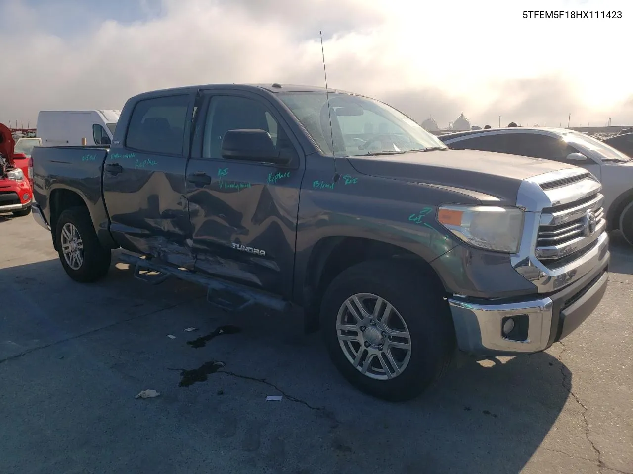 5TFEM5F18HX111423 2017 Toyota Tundra Crewmax Sr5