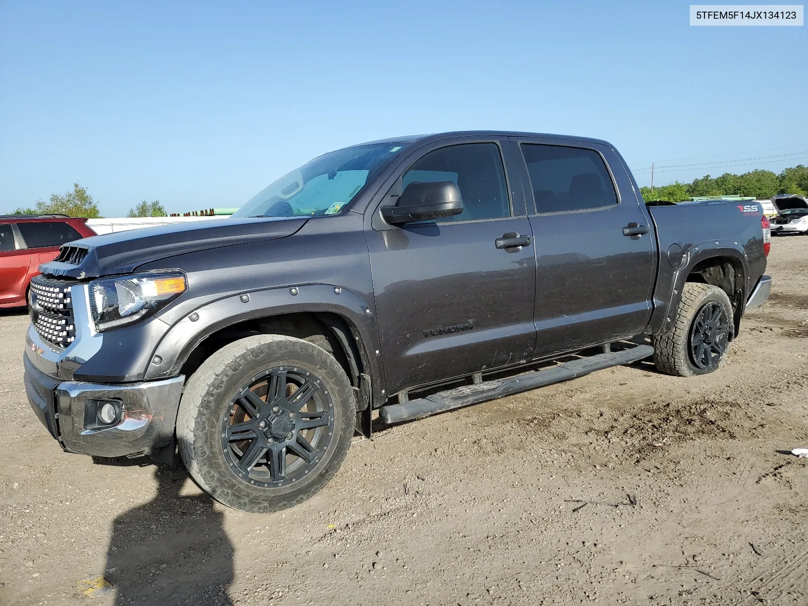 2018 Toyota Tundra Crewmax Sr5 VIN: 5TFEM5F14JX134123 Lot: 61958574