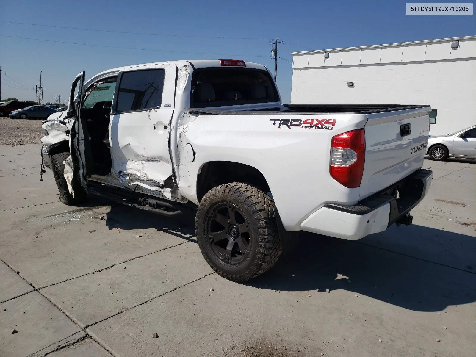 2018 Toyota Tundra Crewmax Sr5 VIN: 5TFDY5F19JX713205 Lot: 62651074