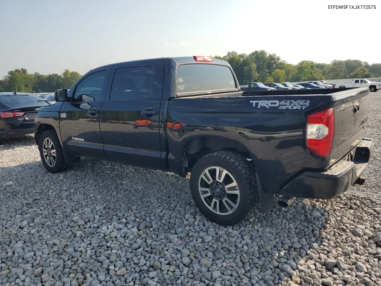 2018 Toyota Tundra Crewmax Sr5 VIN: 5TFDW5F1XJX772575 Lot: 68796014