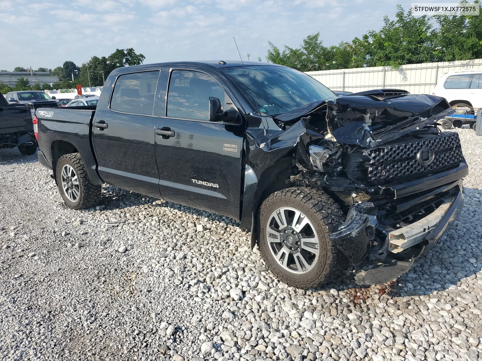 2018 Toyota Tundra Crewmax Sr5 VIN: 5TFDW5F1XJX772575 Lot: 68796014