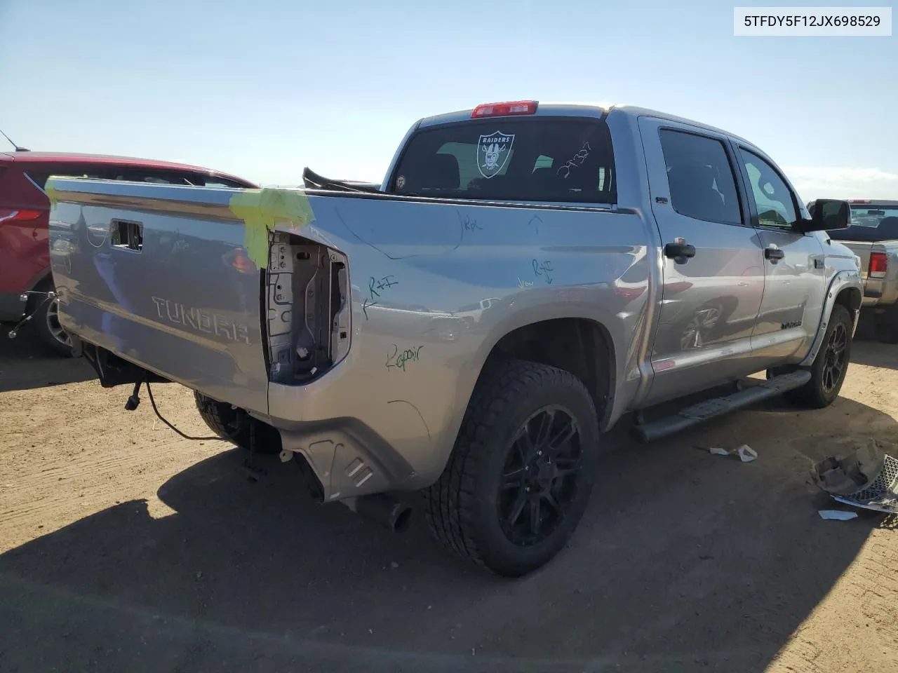 5TFDY5F12JX698529 2018 Toyota Tundra Crewmax Sr5