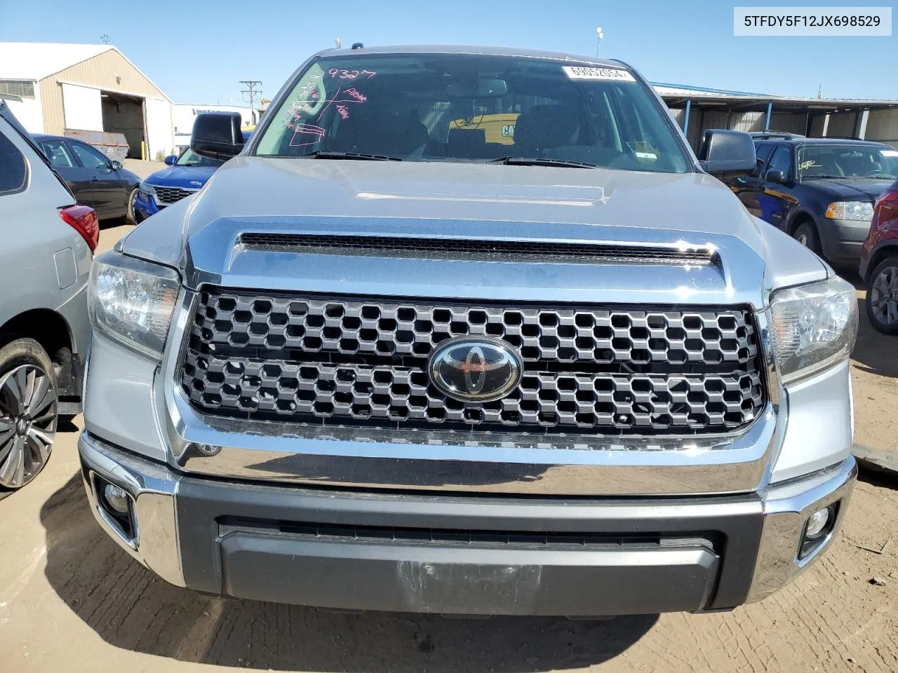 5TFDY5F12JX698529 2018 Toyota Tundra Crewmax Sr5