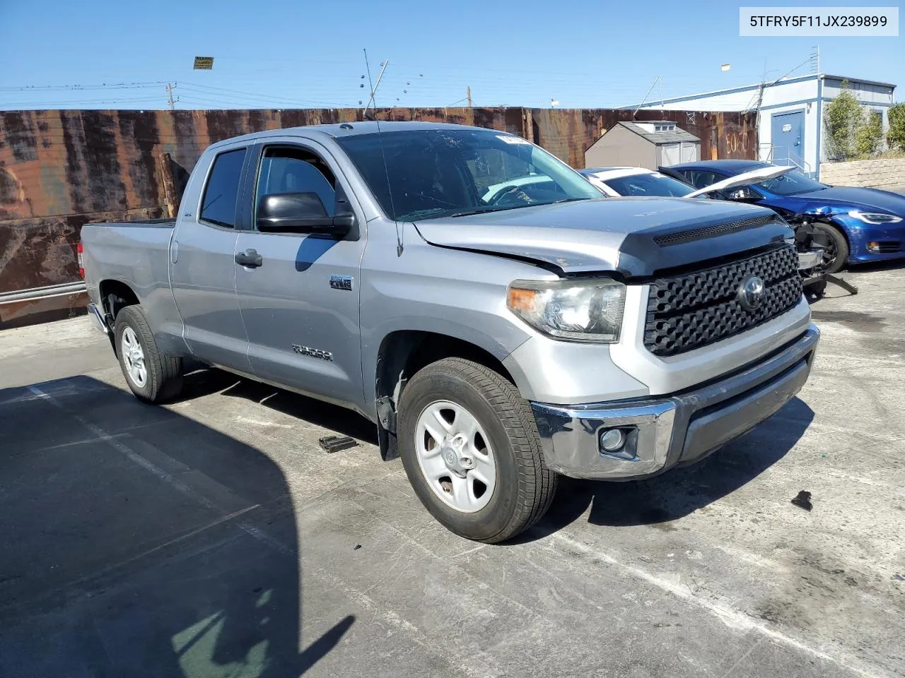 5TFRY5F11JX239899 2018 Toyota Tundra Double Cab Sr