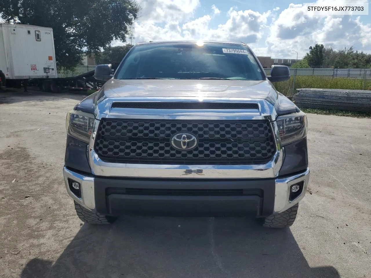 5TFDY5F16JX773703 2018 Toyota Tundra Crewmax Sr5