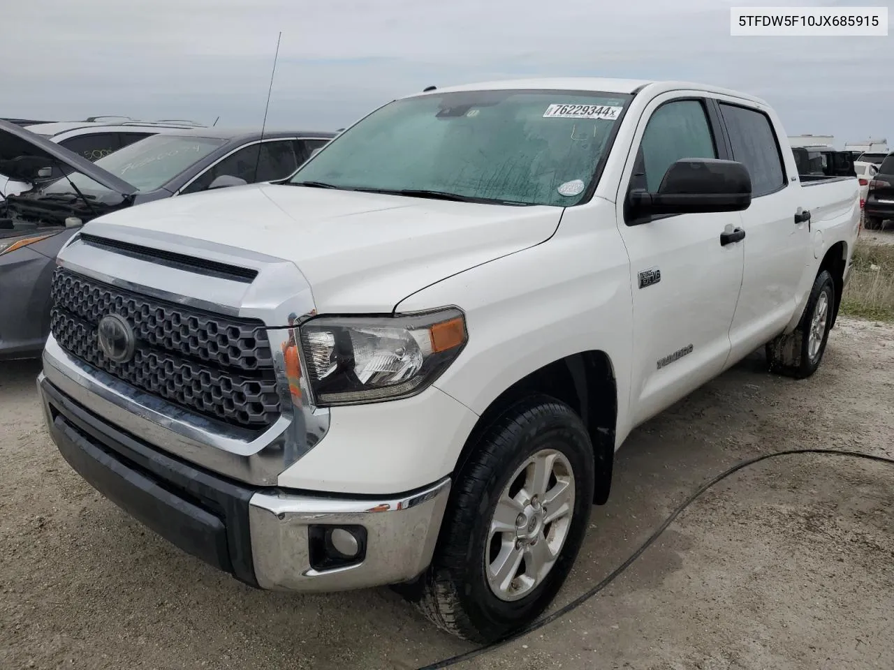 5TFDW5F10JX685915 2018 Toyota Tundra Crewmax Sr5