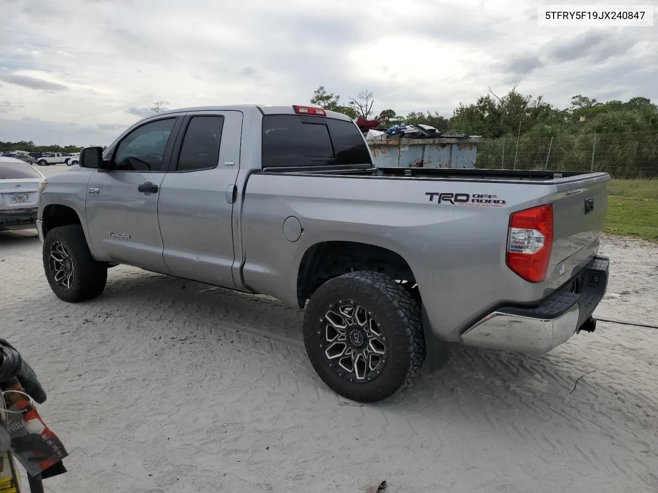 5TFRY5F19JX240847 2018 Toyota Tundra Double Cab Sr