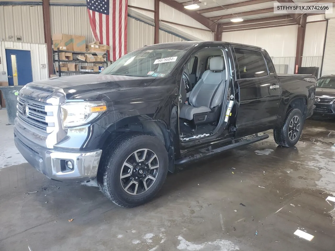 5TFHY5F1XJX742696 2018 Toyota Tundra Crewmax Limited