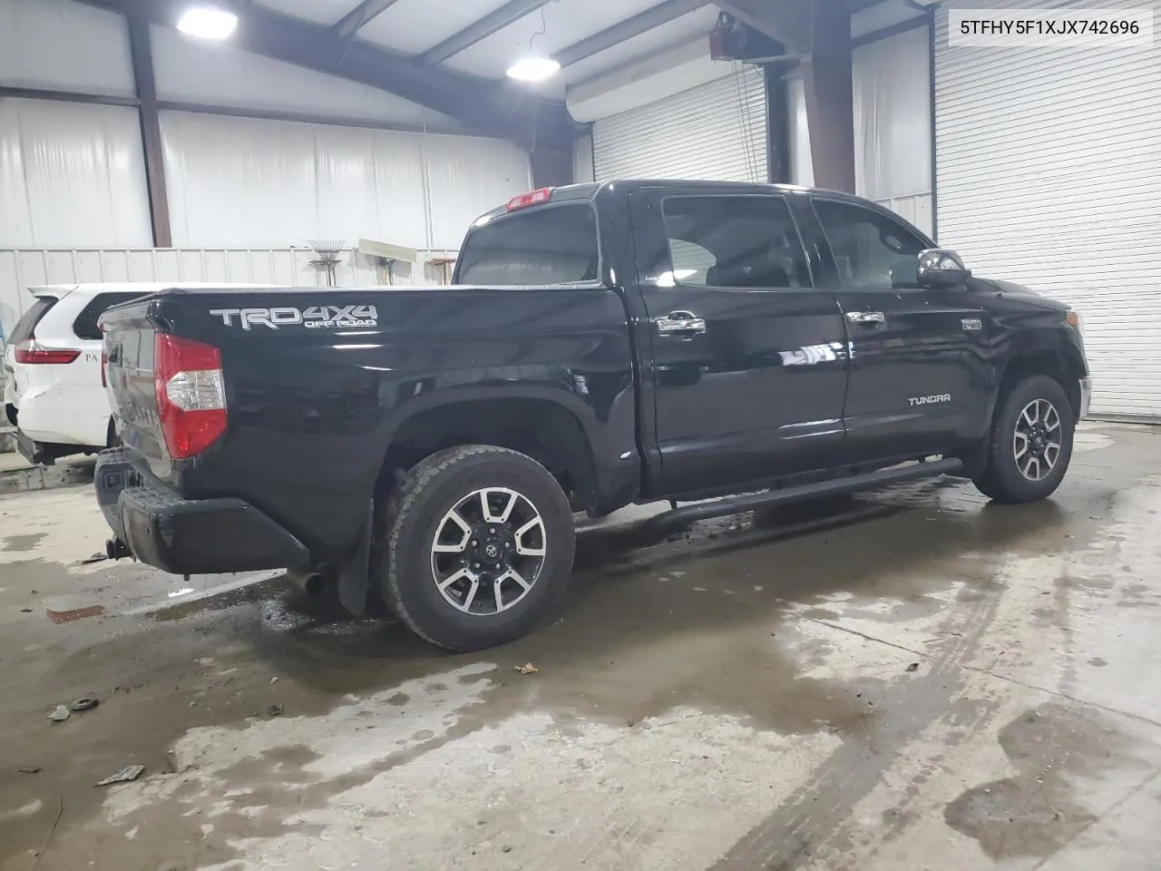 5TFHY5F1XJX742696 2018 Toyota Tundra Crewmax Limited