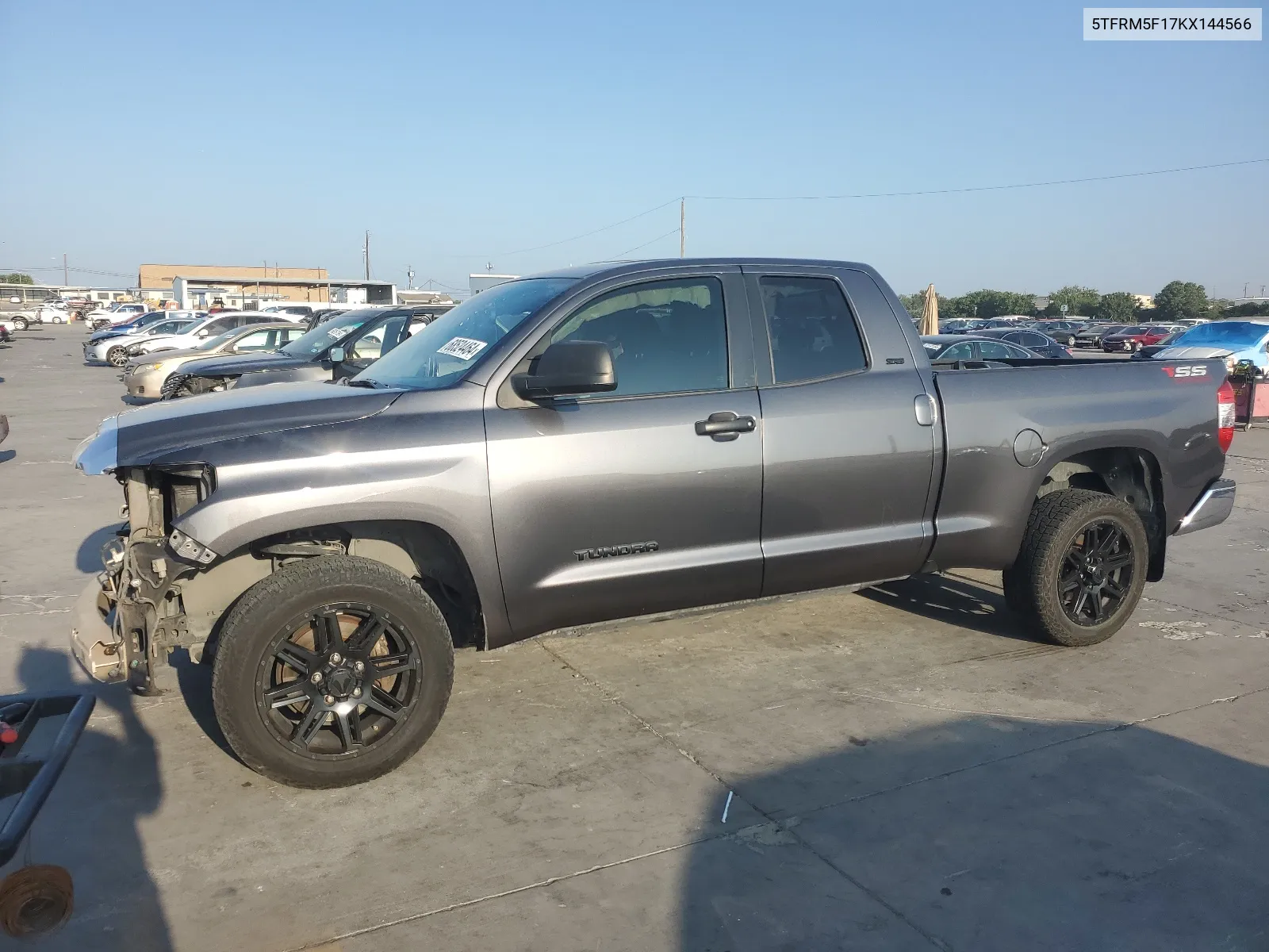 2019 Toyota Tundra Double Cab Sr VIN: 5TFRM5F17KX144566 Lot: 68524464