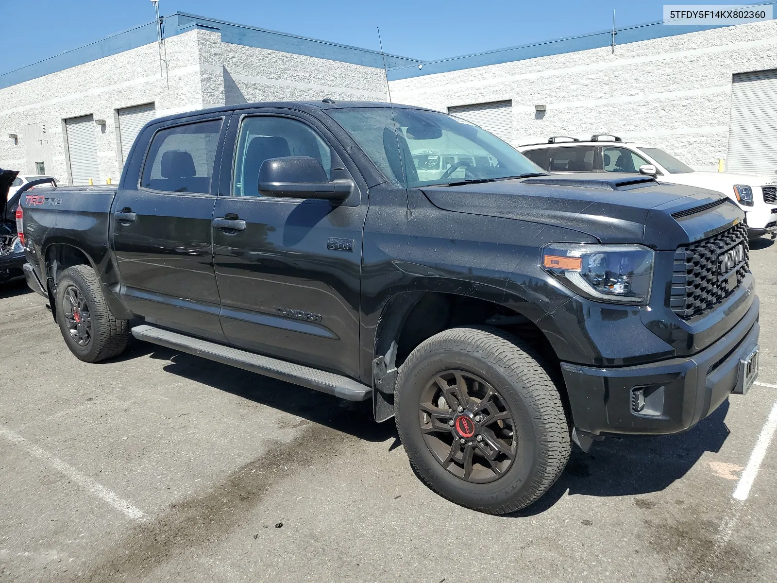 5TFDY5F14KX802360 2019 Toyota Tundra Crewmax Sr5