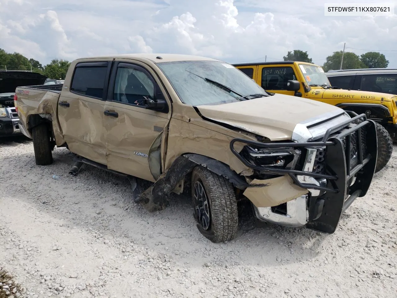 2019 Toyota Tundra Crewmax Sr5 VIN: 5TFDW5F11KX807621 Lot: 69695654