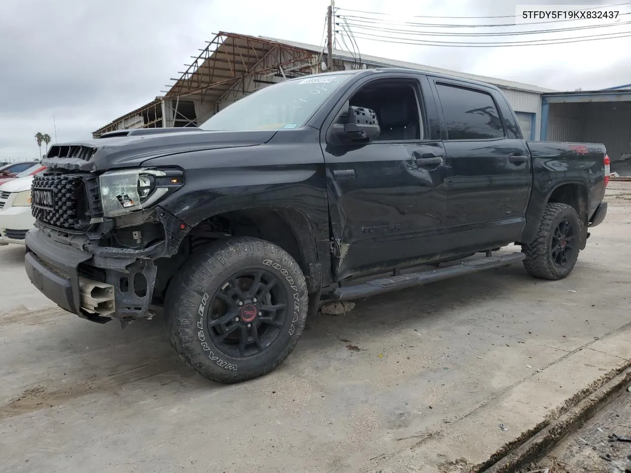 2019 Toyota Tundra Crewmax Sr5 VIN: 5TFDY5F19KX832437 Lot: 69983134