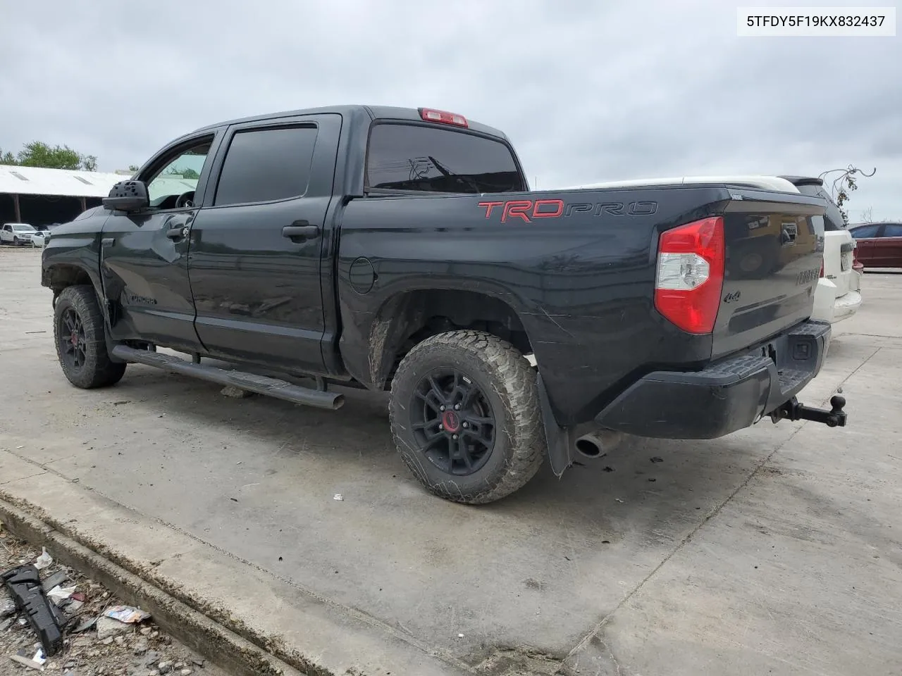 2019 Toyota Tundra Crewmax Sr5 VIN: 5TFDY5F19KX832437 Lot: 69983134