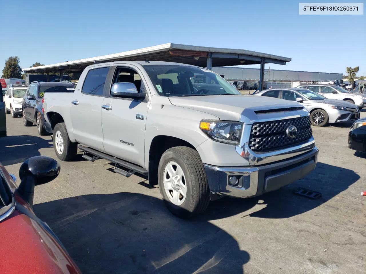 5TFEY5F13KX250371 2019 Toyota Tundra Crewmax Sr5