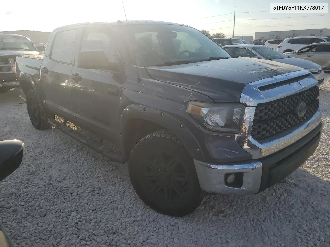 2019 Toyota Tundra Crewmax Sr5 VIN: 5TFDY5F11KX778017 Lot: 71702444