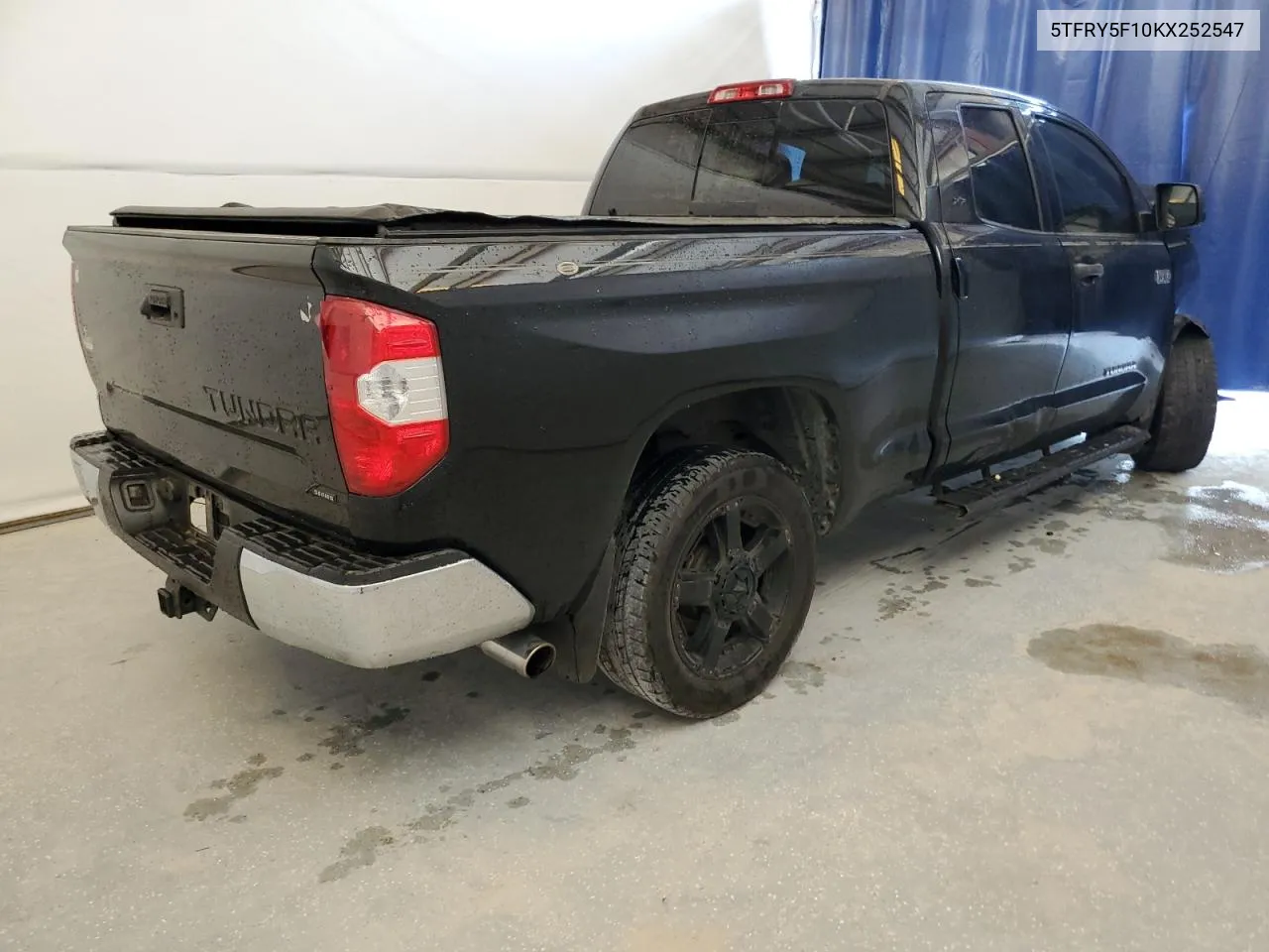 2019 Toyota Tundra Double Cab Sr VIN: 5TFRY5F10KX252547 Lot: 71809314