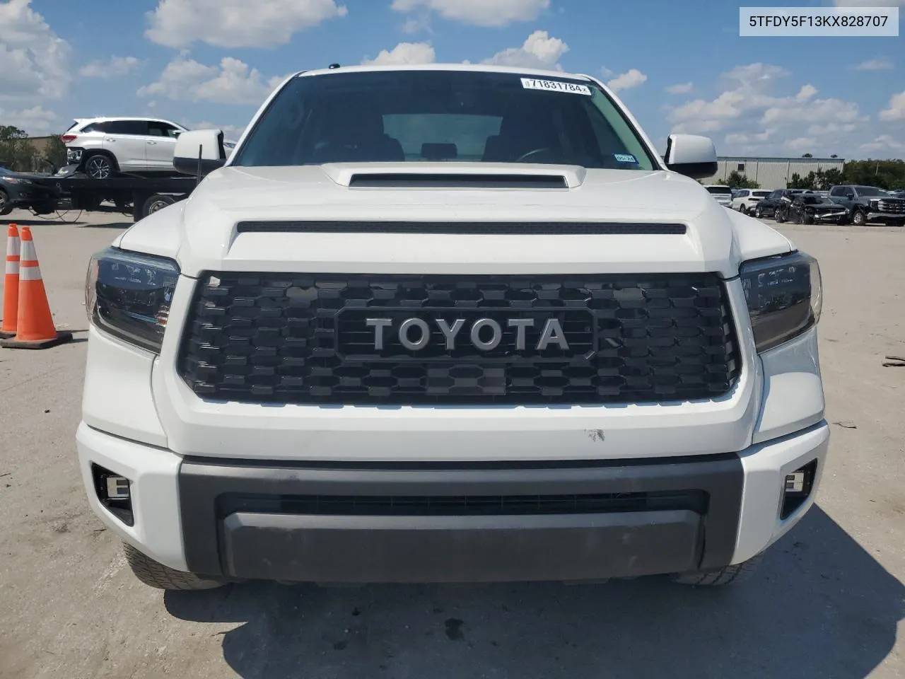 2019 Toyota Tundra Crewmax Sr5 VIN: 5TFDY5F13KX828707 Lot: 71831784