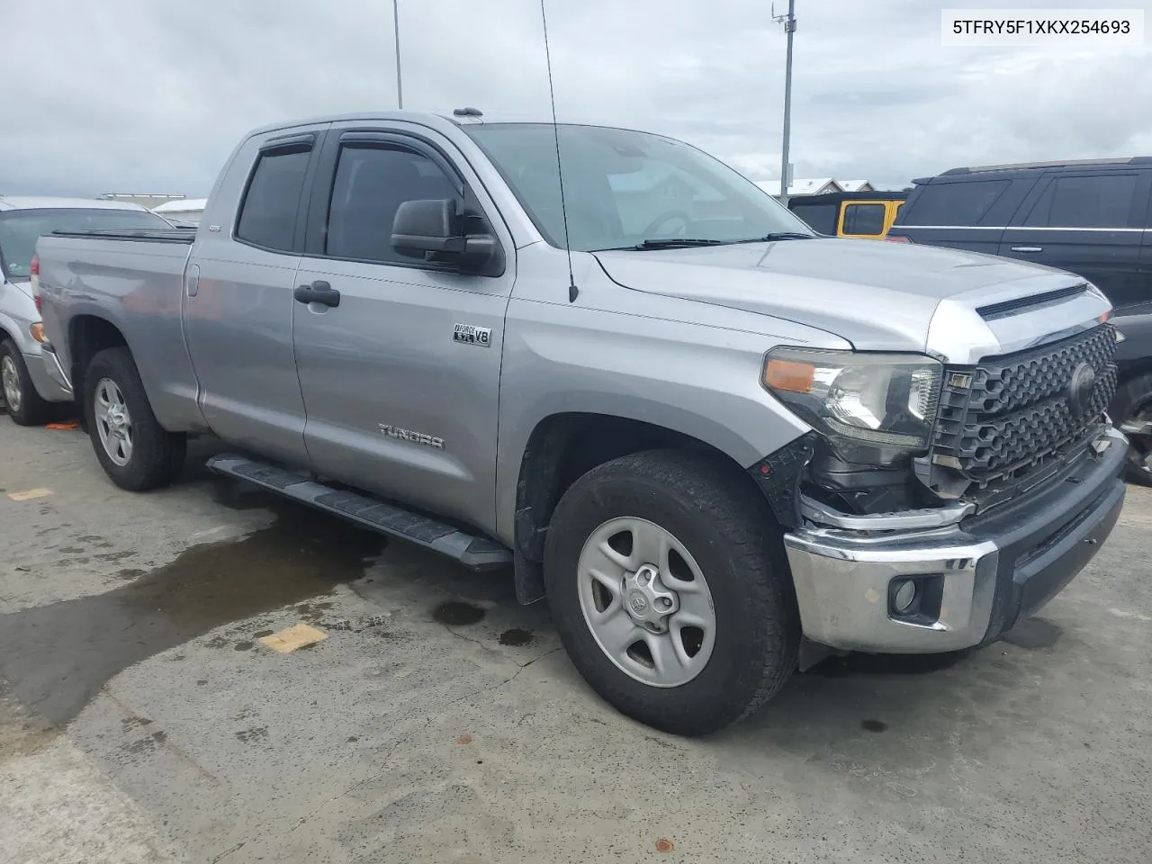 5TFRY5F1XKX254693 2019 Toyota Tundra Double Cab Sr