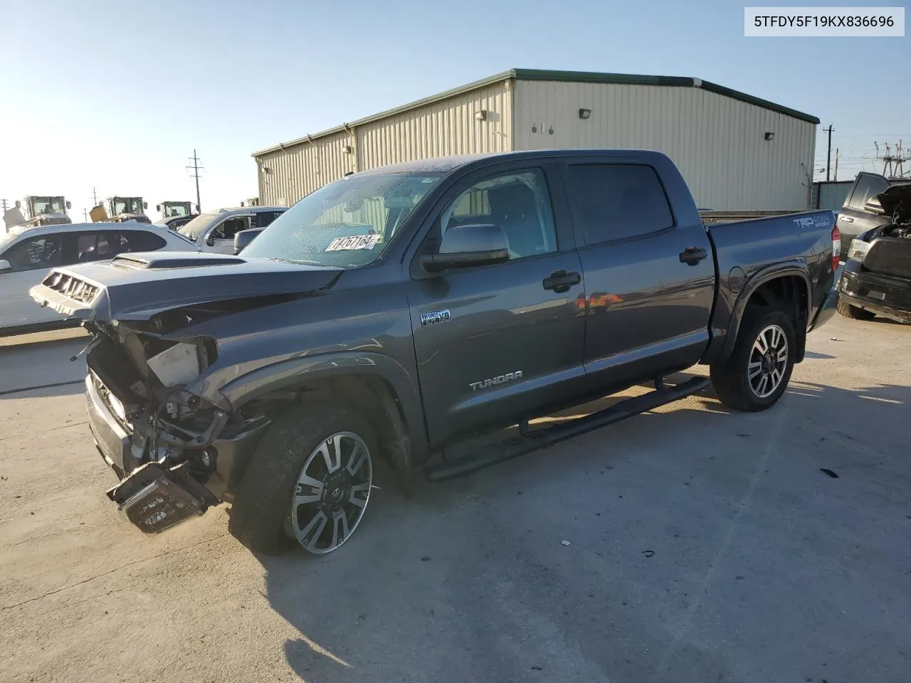 5TFDY5F19KX836696 2019 Toyota Tundra Crewmax Sr5