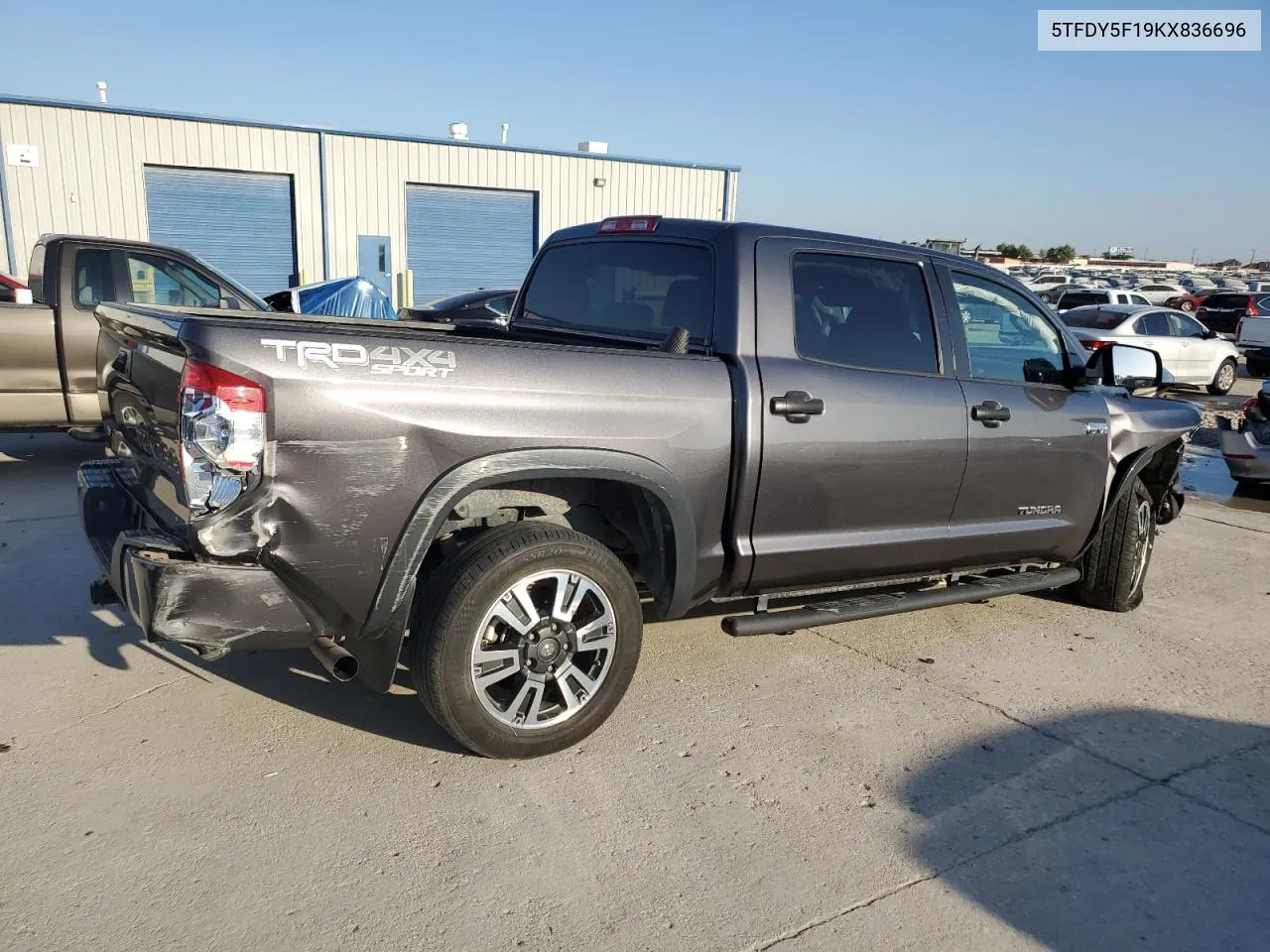 2019 Toyota Tundra Crewmax Sr5 VIN: 5TFDY5F19KX836696 Lot: 74767164