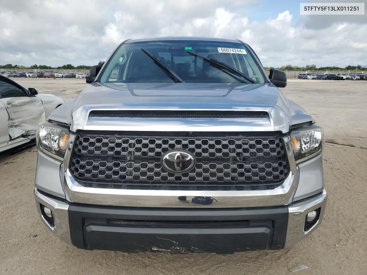 5TFTY5F13LX011251 2020 Toyota Tundra Double Cab Sr