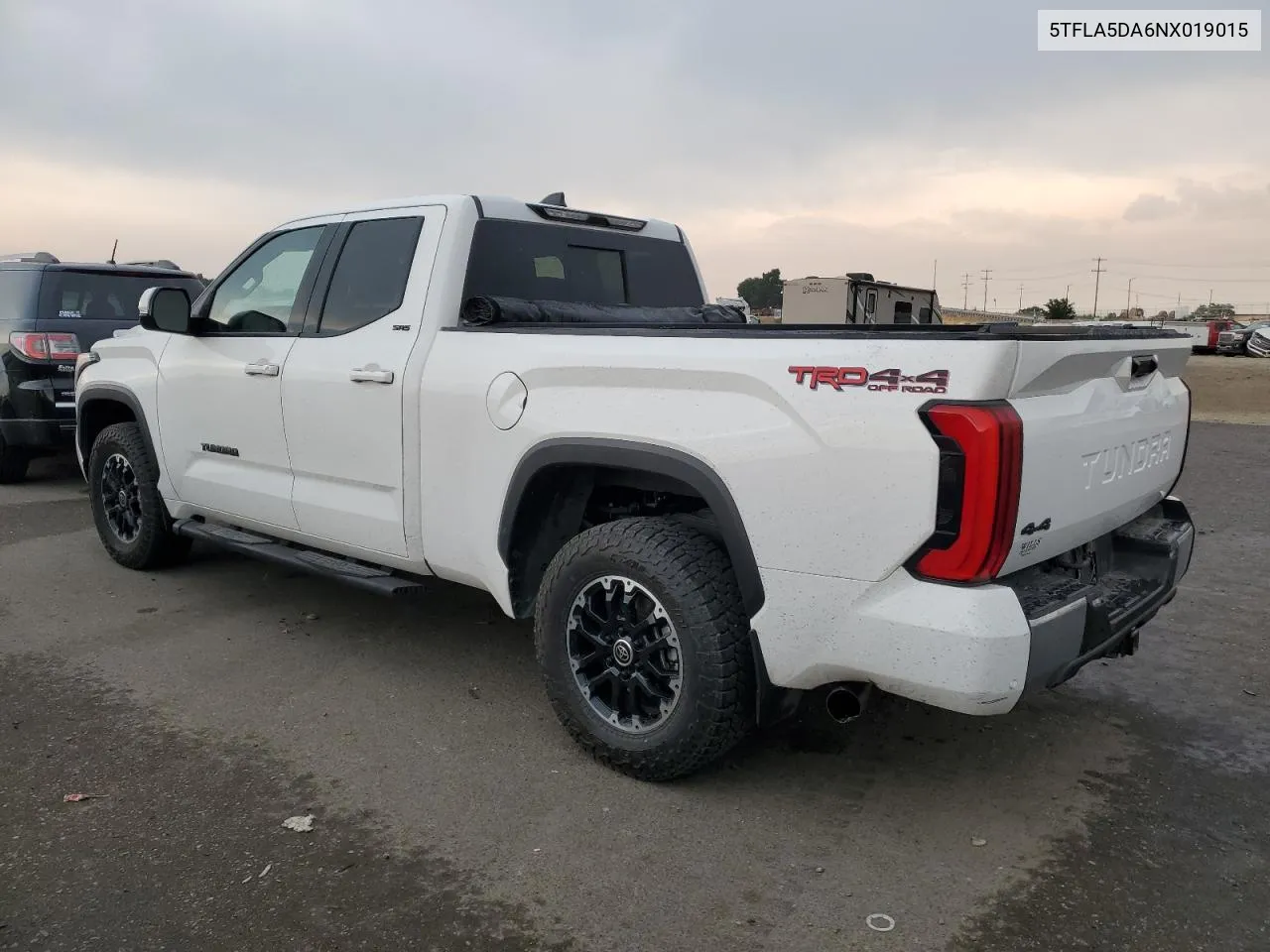 2022 Toyota Tundra Double Cab Sr VIN: 5TFLA5DA6NX019015 Lot: 70636404