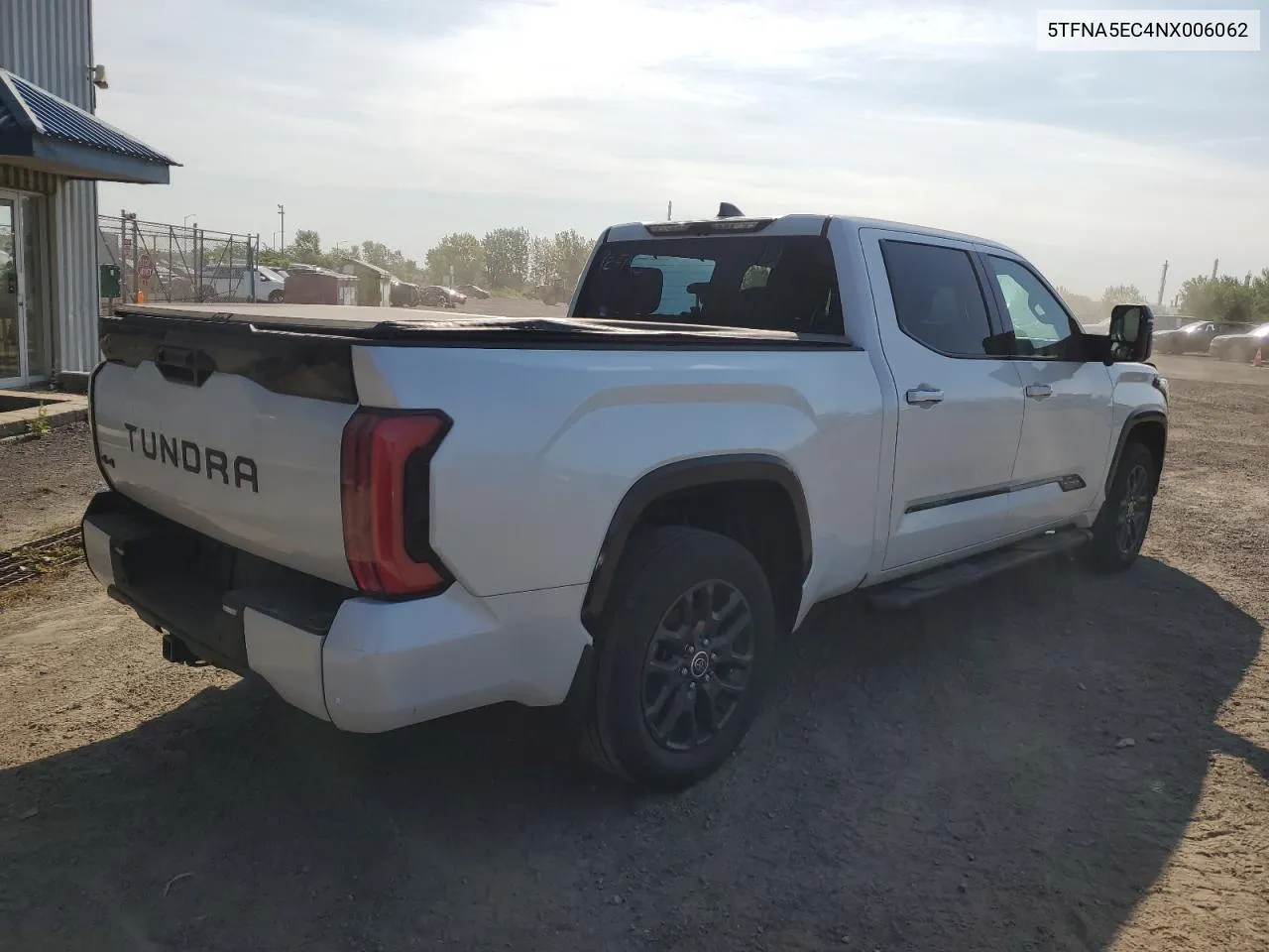 2022 Toyota Tundra Crewmax Platinum VIN: 5TFNA5EC4NX006062 Lot: 70744584