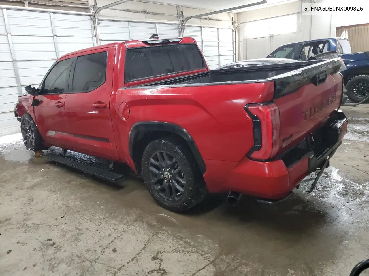 2022 Toyota Tundra Crewmax Platinum VIN: 5TFNA5DB0NX009825 Lot: 71095114