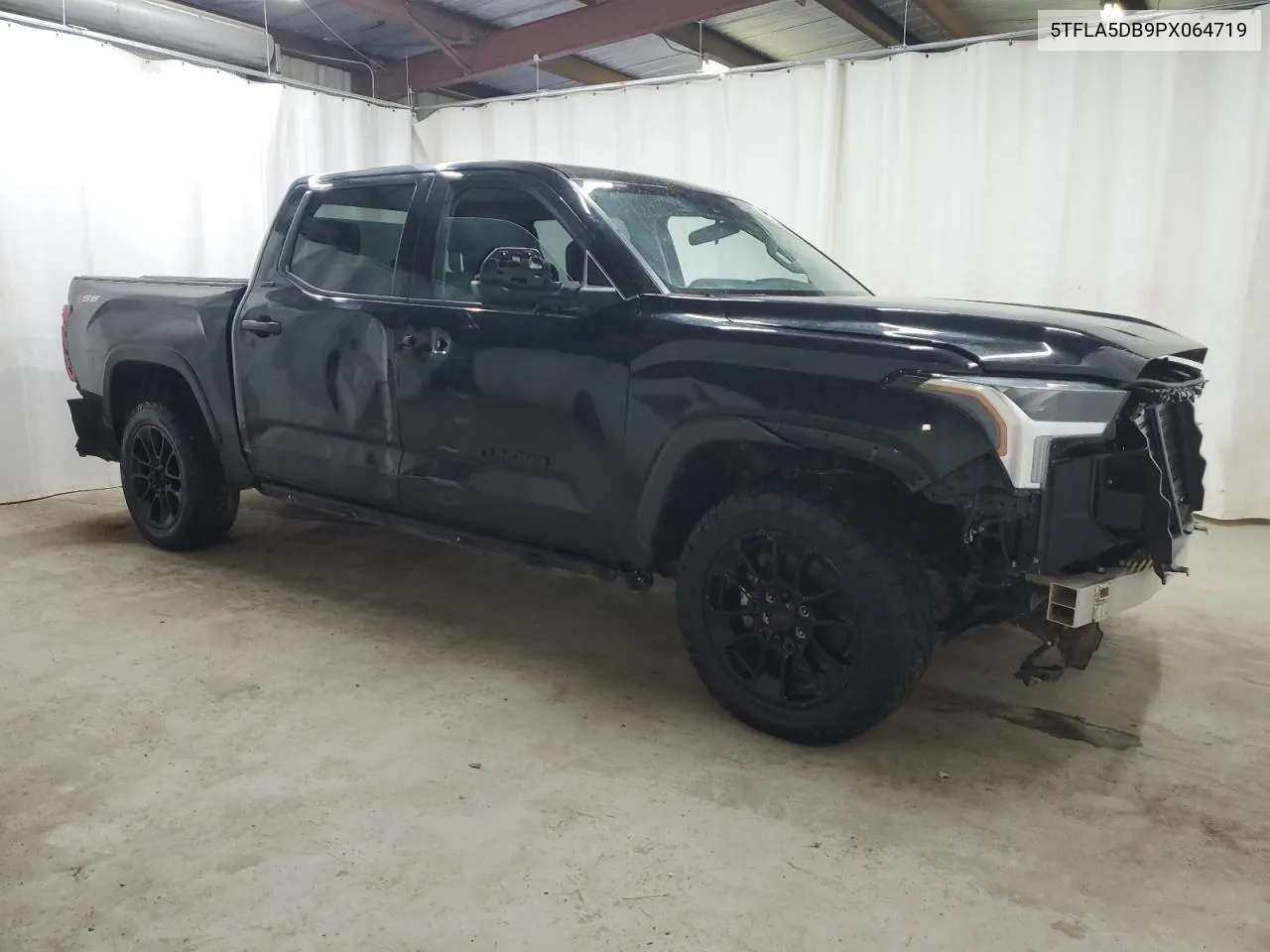 2023 Toyota Tundra Crewmax Sr VIN: 5TFLA5DB9PX064719 Lot: 68356494