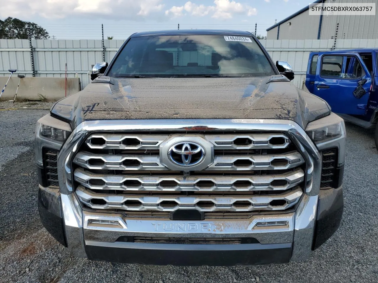 2024 Toyota Tundra Crewmax Platinum VIN: 5TFMC5DBXRX063757 Lot: 74840034