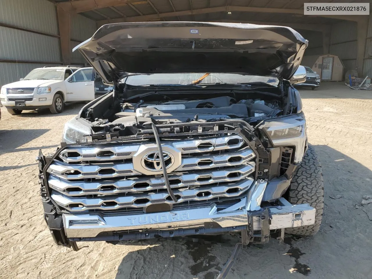 2024 Toyota Tundra Crewmax Platinum VIN: 5TFMA5ECXRX021876 Lot: 75693264