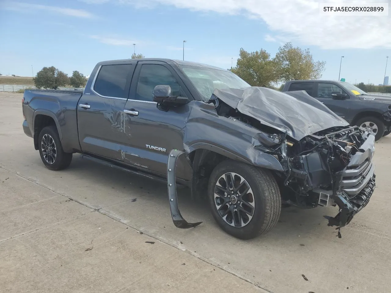 2024 Toyota Tundra Crewmax Limited VIN: 5TFJA5EC9RX028899 Lot: 78833044