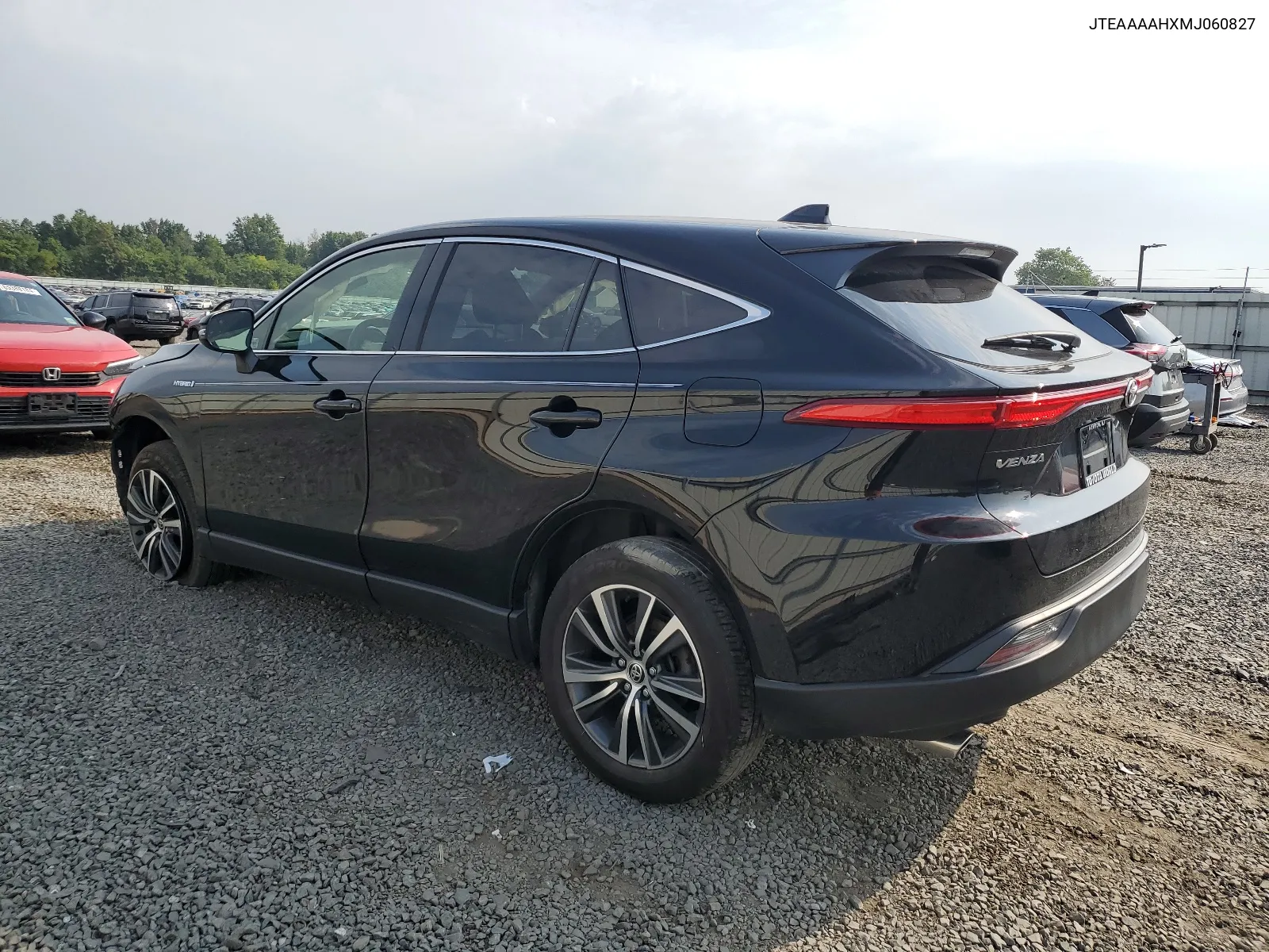 2021 Toyota Venza Le VIN: JTEAAAAHXMJ060827 Lot: 65316084