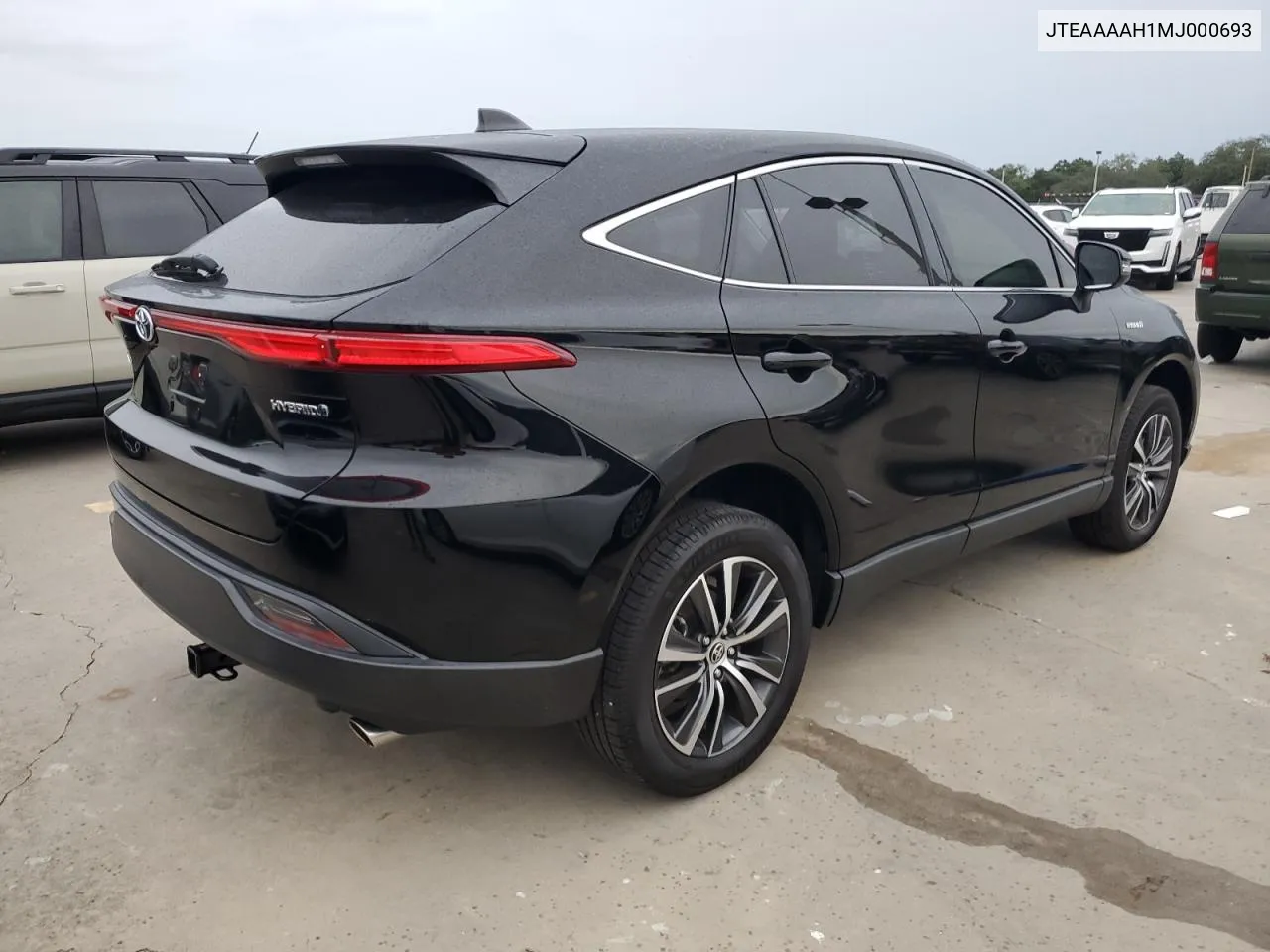 2021 Toyota Venza Le VIN: JTEAAAAH1MJ000693 Lot: 74826864