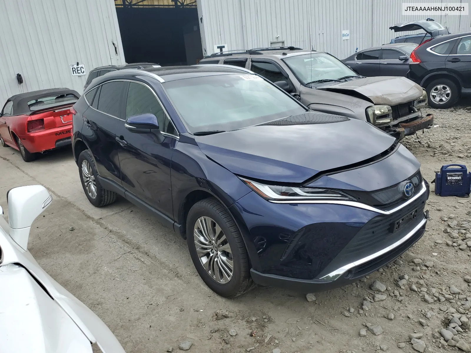 2022 Toyota Venza Le VIN: JTEAAAAH6NJ100421 Lot: 65073644