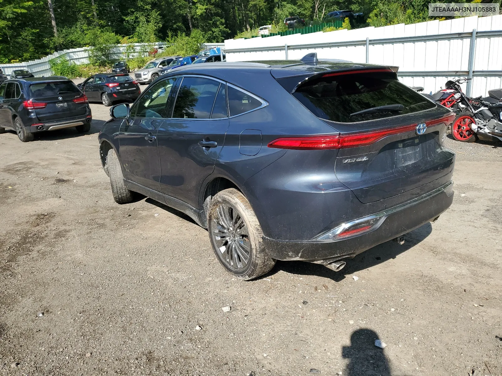 2022 Toyota Venza Le VIN: JTEAAAAH3NJ105883 Lot: 65725774