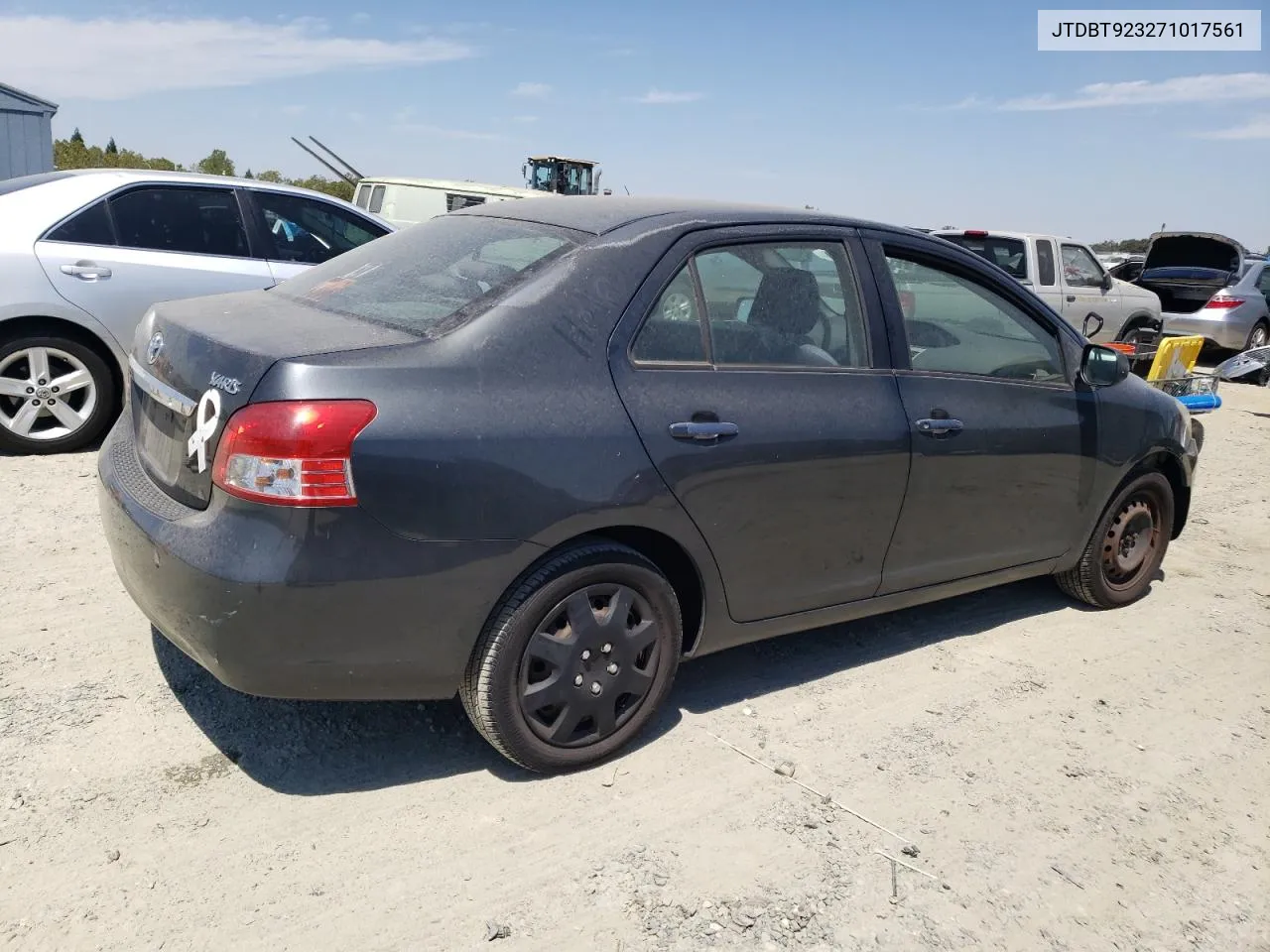 2007 Toyota Yaris VIN: JTDBT923271017561 Lot: 63732344