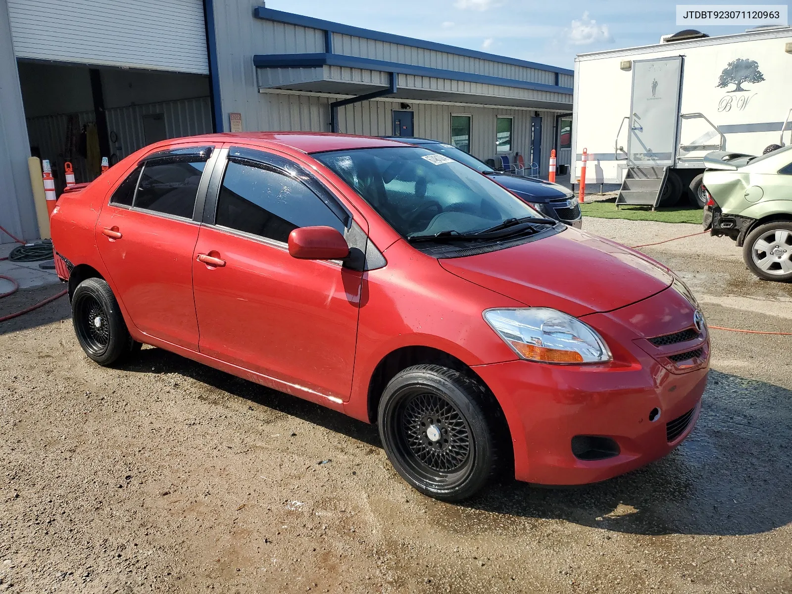 2007 Toyota Yaris VIN: JTDBT923071120963 Lot: 67481374