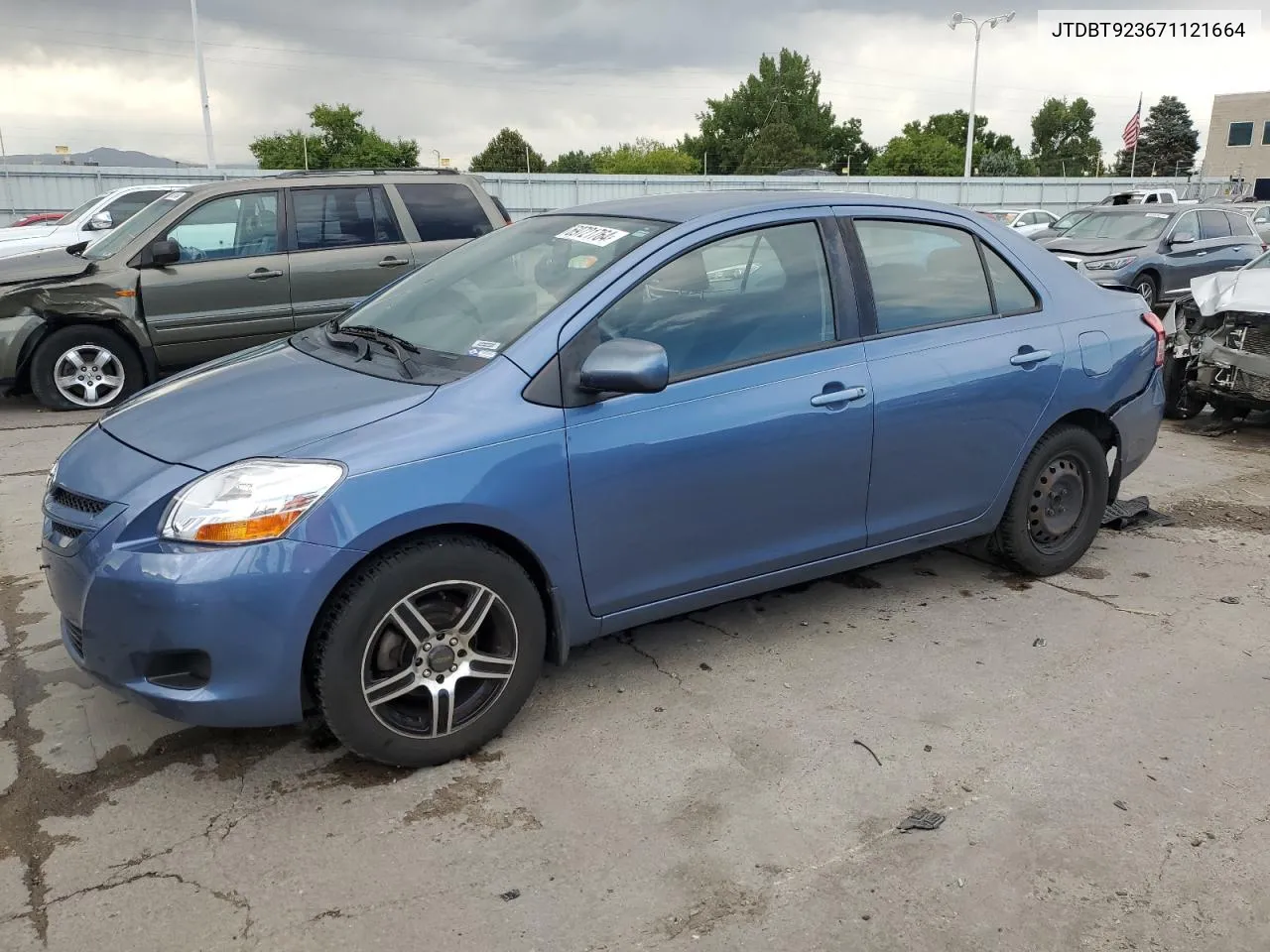 2007 Toyota Yaris VIN: JTDBT923671121664 Lot: 69721764