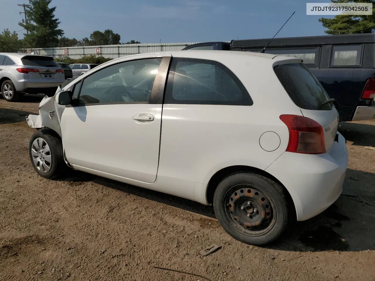 2007 Toyota Yaris VIN: JTDJT923175042505 Lot: 70916584