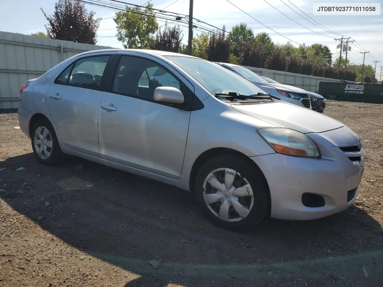 2007 Toyota Yaris VIN: JTDBT923771011058 Lot: 71217024