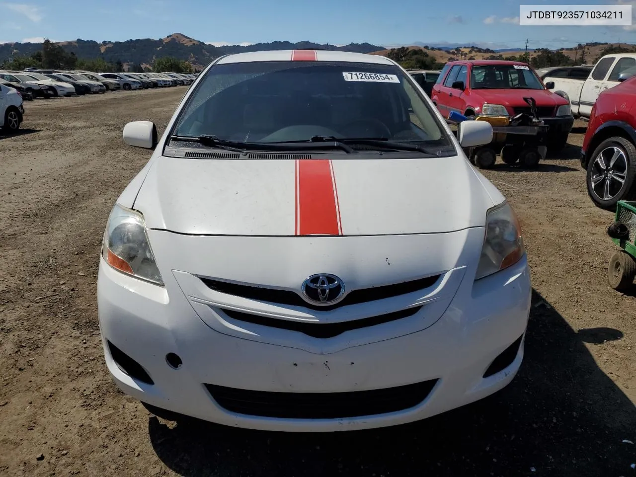 2007 Toyota Yaris VIN: JTDBT923571034211 Lot: 71266854